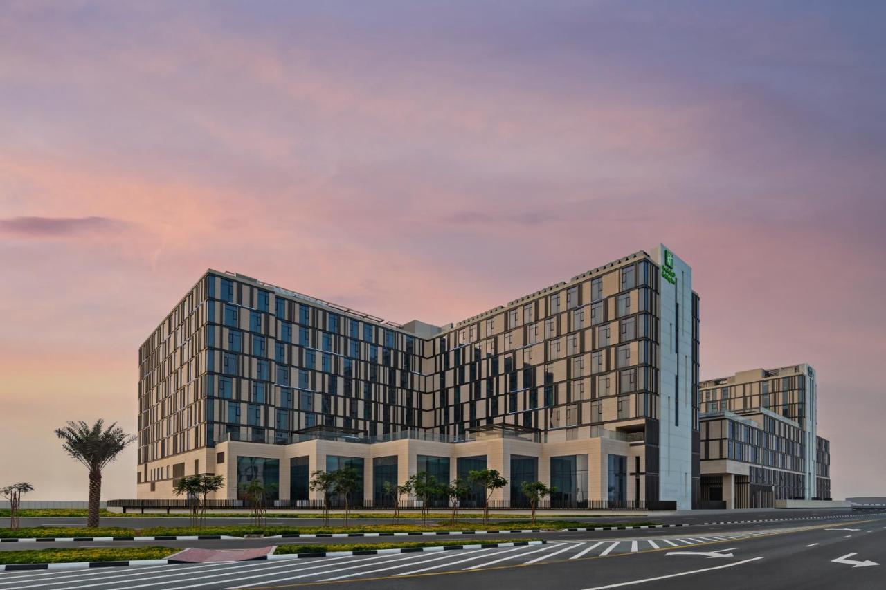 Holiday Inn Dubai Al-Maktoum Airport, An Ihg Hotel Εξωτερικό φωτογραφία